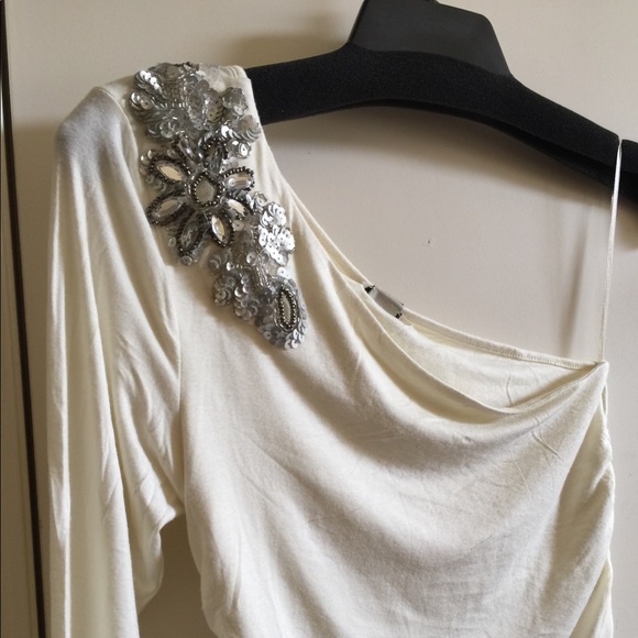 NWT Vertigo Paris one shoulder blouse, size S. - Picture 2 of 5